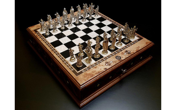 Шахматы подарочные "Аристократ" клен антик Шахматы подарочные "Аристократ" клен антик